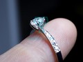 Помолвочное кольцо с бриллиантом 5мм из белого золота на заказ